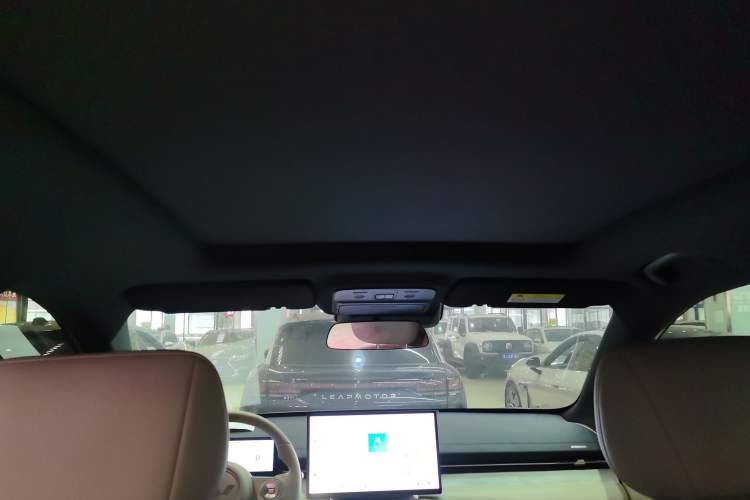 Used Wuling Xingguang S 2024 130 km Flagship Version Headliner