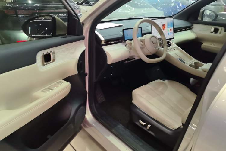 Used Wuling Xingguang S 2024 130 km Flagship Version Interior 3