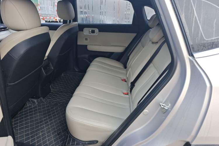 Used Wuling Xingguang S 2024 130 km Flagship Version Interior 4