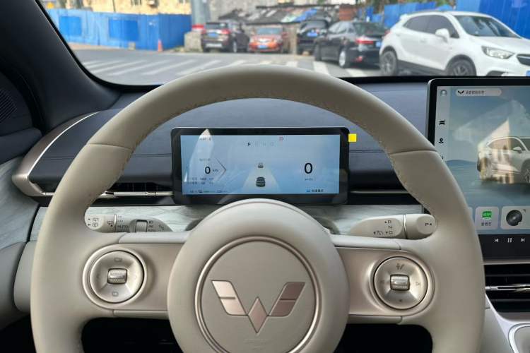 Used Wuling Xingguang S 2024 510 km Flagship Version Odometer Close Up