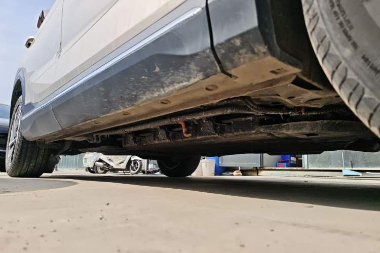 Used Wuling Xingguang S 2024 130 km Flagship Version Right Side Sill