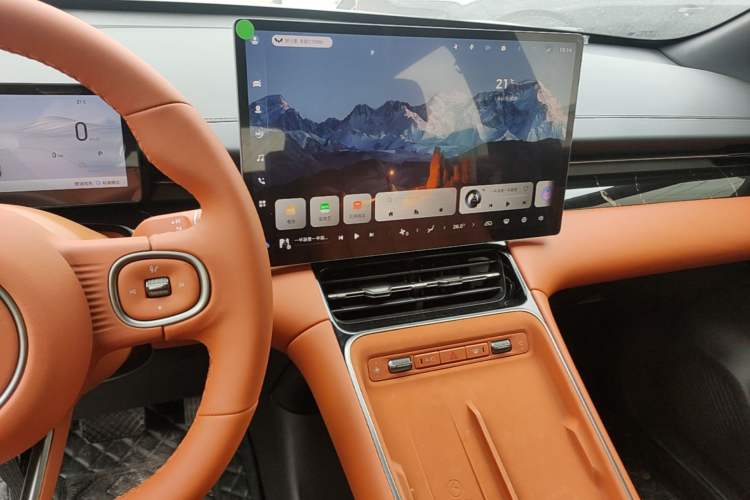Used Wuling Xingguang S 2025 Model, 130km Flagship Edition Audio And AC Panel