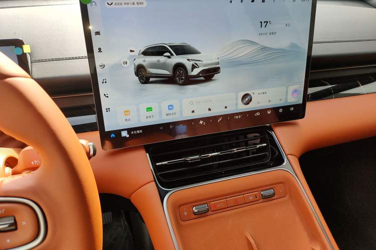 Used Wuling Xingguang S 2025 Model, 130km Flagship Edition Audio And AC Panel