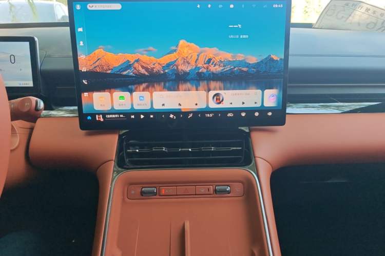 Used Wuling Xingguang S 2025 Model 510 km Flagship Version Audio And AC Panel