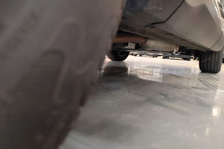 Used Wuling Xingguang S 2025 Model, 130km Flagship Edition Chassis Front Left