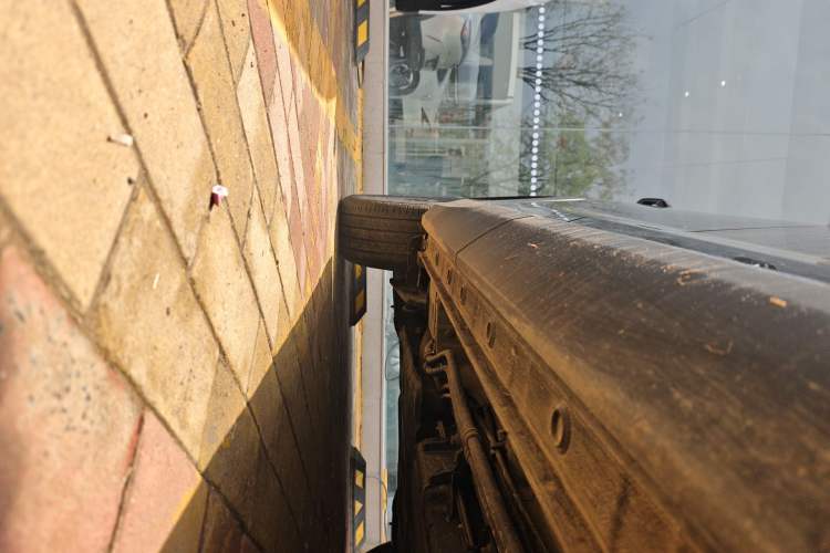 Used Wuling Xingguang S 2025 Model, 130km Flagship Edition Chassis Front Right