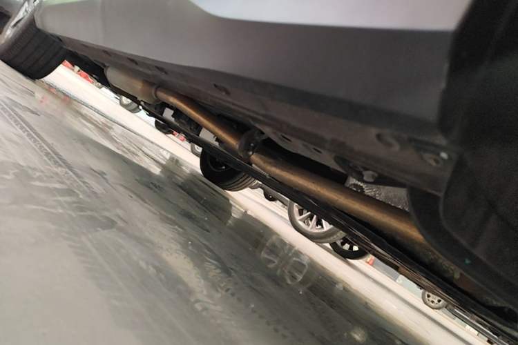 Used Wuling Xingguang S 2025 Model, 130km Flagship Edition Chassis Rear Left