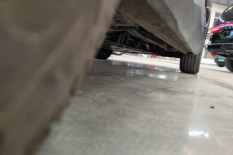 Used Wuling Xingguang S 2025 Model, 130km Flagship Edition Chassis Rear Right