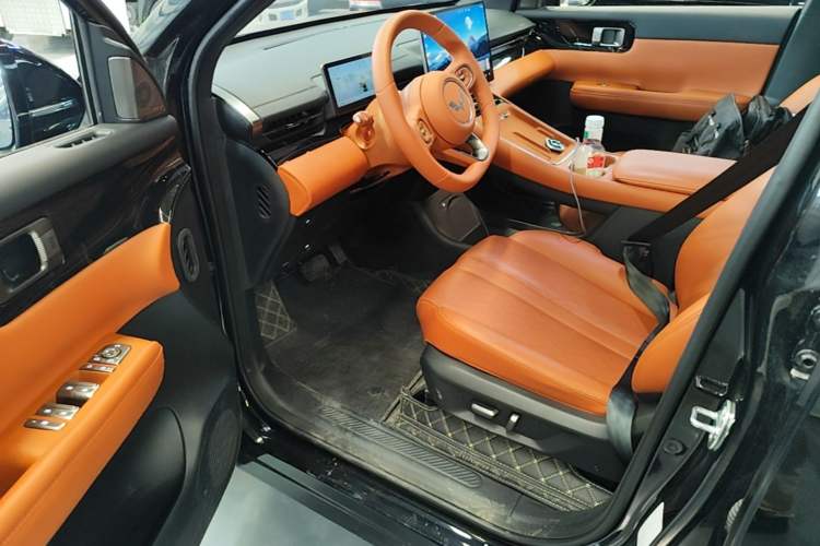 Used Wuling Xingguang S 2025 Model, 130km Flagship Edition Driver Seat