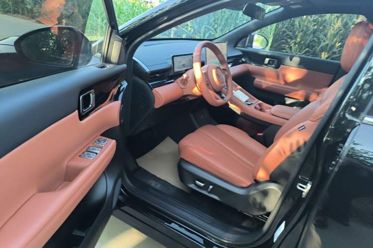 Used Wuling Xingguang S 2025 Model, 130km Flagship Edition Driver Seat