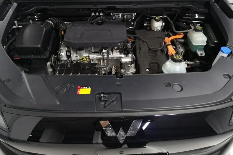 Used Wuling Xingguang S 2025 Model, 130km Flagship Edition Engine Bay