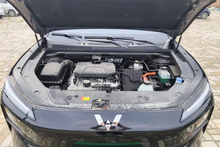 Used Wuling Xingguang S 2025 Model, 130km Flagship Edition Engine Bay