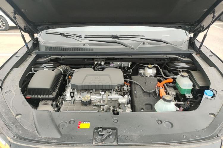 Used Wuling Xingguang S 2025 Model, 130km Flagship Edition Engine Bay