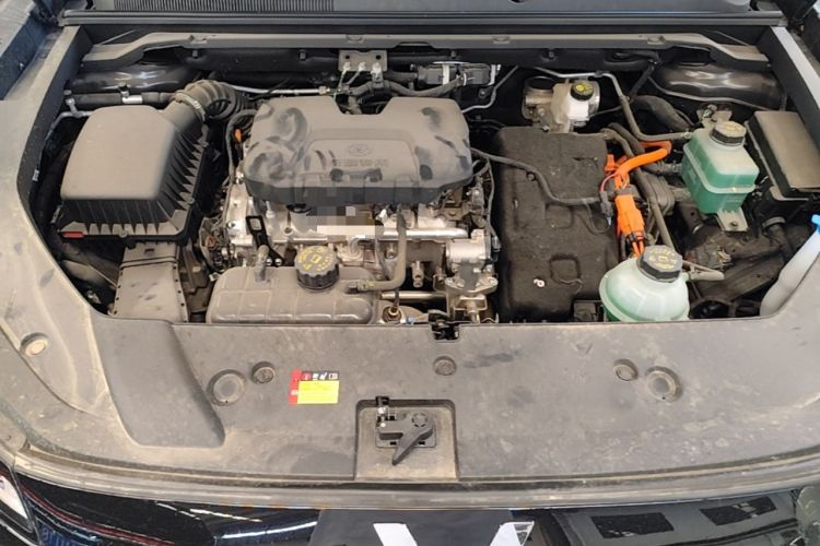 Used Wuling Xingguang S 2025 Model, 130km Flagship Edition Engine Bay