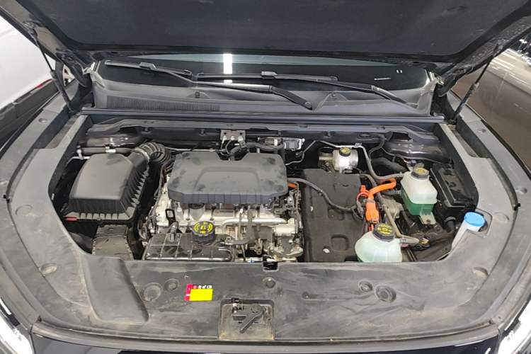 Used Wuling Xingguang S 2025 Model, 130km Flagship Edition Engine Bay