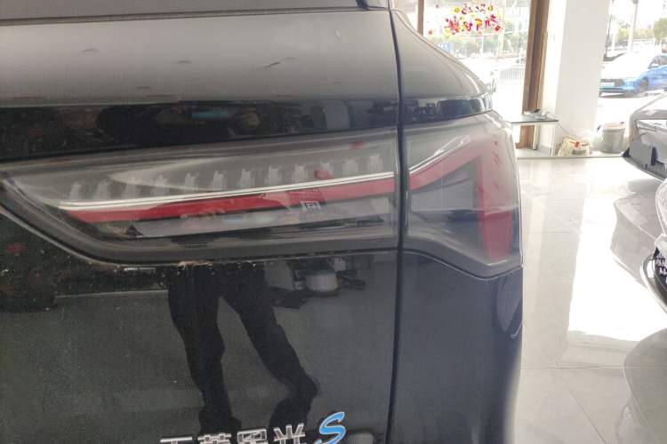 Used Wuling Xingguang S 2025 Model 510 km Flagship Version Exterior 3