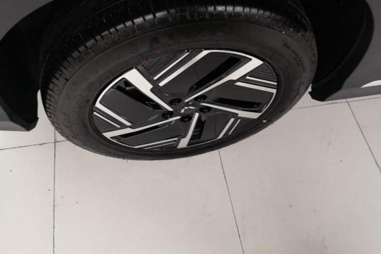 Used Wuling Xingguang S 2025 Model, 130km Flagship Edition Exterior 5