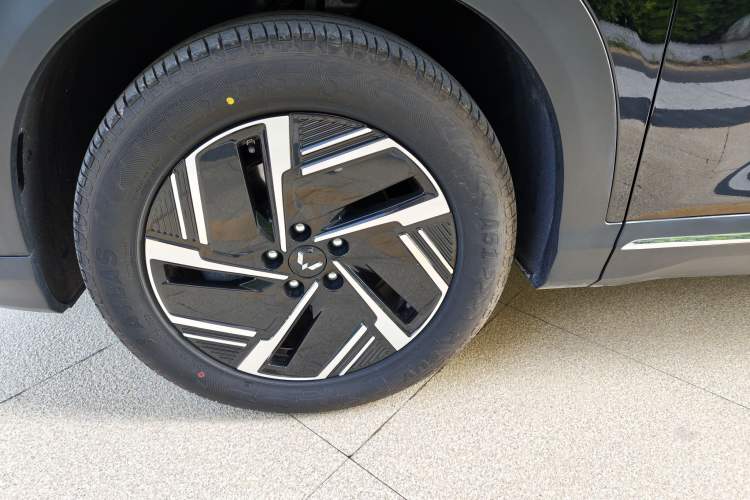 Used Wuling Xingguang S 2025 Model, 130km Flagship Edition Exterior 8