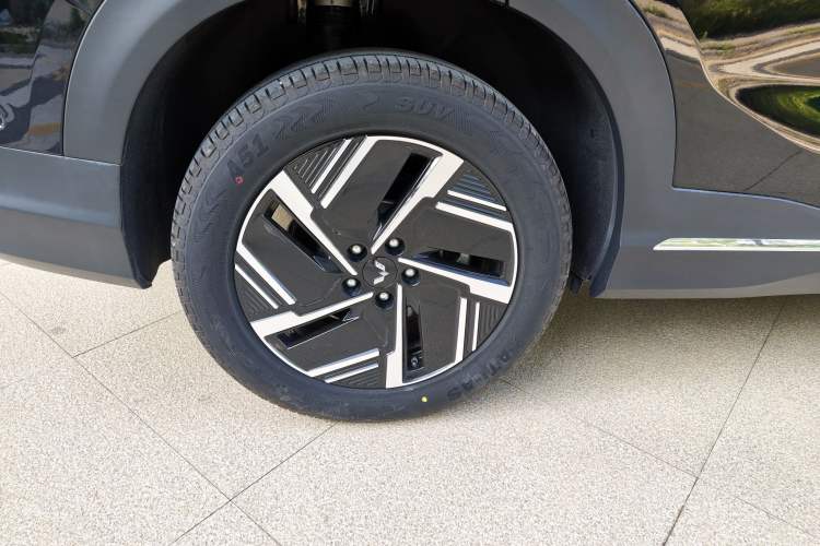 Used Wuling Xingguang S 2025 Model, 130km Flagship Edition Exterior 9