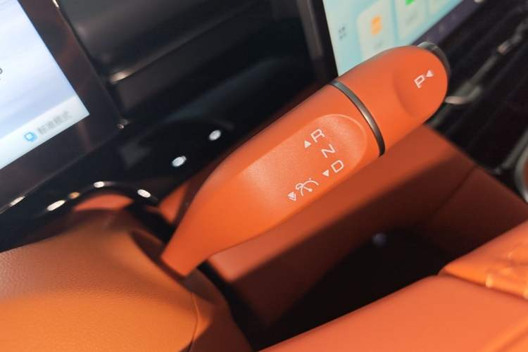 Used Wuling Xingguang S 2025 Model 510 km Flagship Version Gear Lever