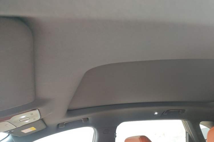 Used Wuling Xingguang S 2025 Model, 130km Flagship Edition Headliner