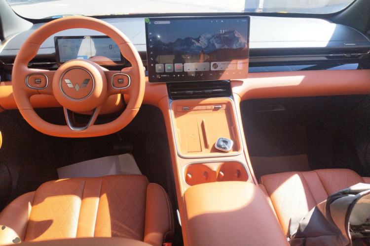 Used Wuling Xingguang S 2025 Model, 130km High-Power Flagship Edition Interior 2