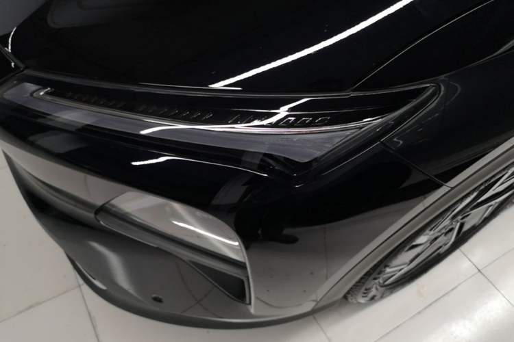 Used Wuling Xingguang S 2025 Model, 130km Flagship Edition Left Front Headlight