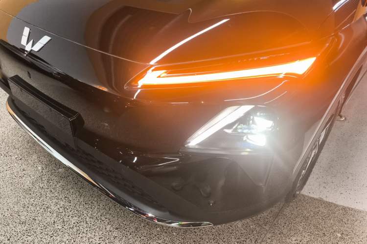 Used Wuling Xingguang S 2025 Model 510 km Flagship Version Left Front Headlight