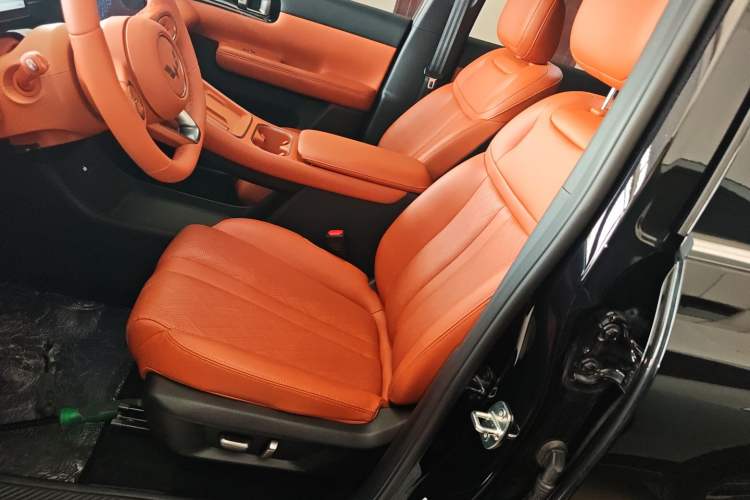 Used Wuling Xingguang S 2025 Model 510 km Flagship Version Left Front Seat