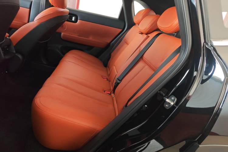 Used Wuling Xingguang S 2025 Model 510 km Flagship Version Left Rear Seat