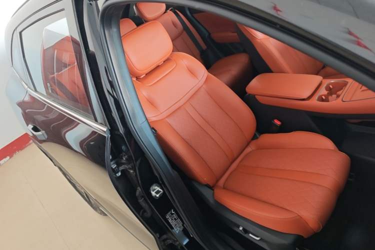 Used Wuling Xingguang S 2025 Model 510 km Flagship Version Right Front Seat