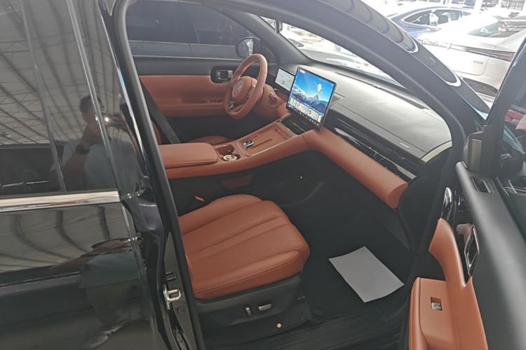 Used Wuling Xingguang S 2025 Model 510 km Flagship Version Right Front Seat