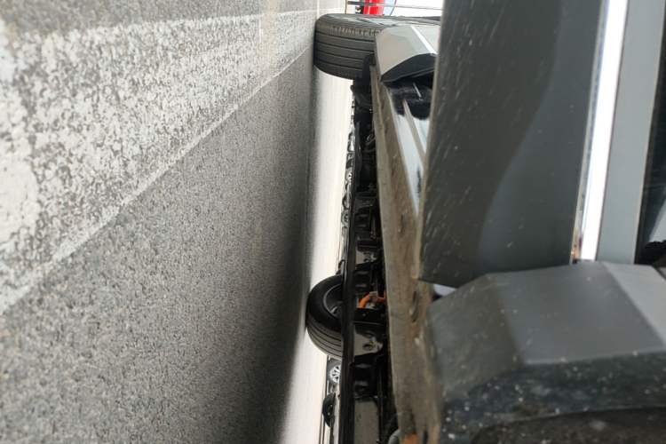 Used Wuling Xingguang S 2025 Model, 130km Flagship Edition Right Side Sill