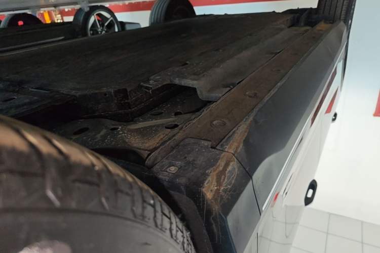 Used Wuling Xingguang S 2025 Model 510 km Flagship Version Right Side Sill