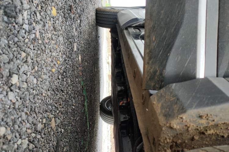 Used Wuling Xingguang S 2025 Model, 130km Flagship Edition Right Side Sill