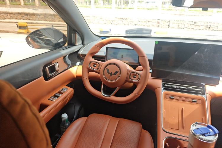 Used Wuling Xingguang S 2025 Model, 130km Flagship Edition Steering Wheel