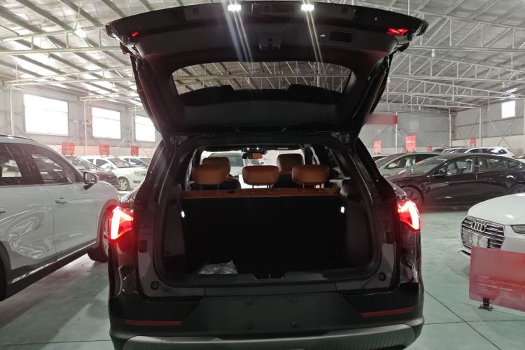 Used Wuling Xingguang S 2025 Model, 130km High-Power Flagship Edition Trunk