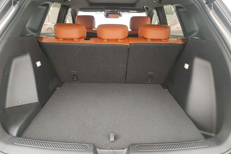 Used Wuling Xingguang S 2025 Model, 130km Flagship Edition Trunk