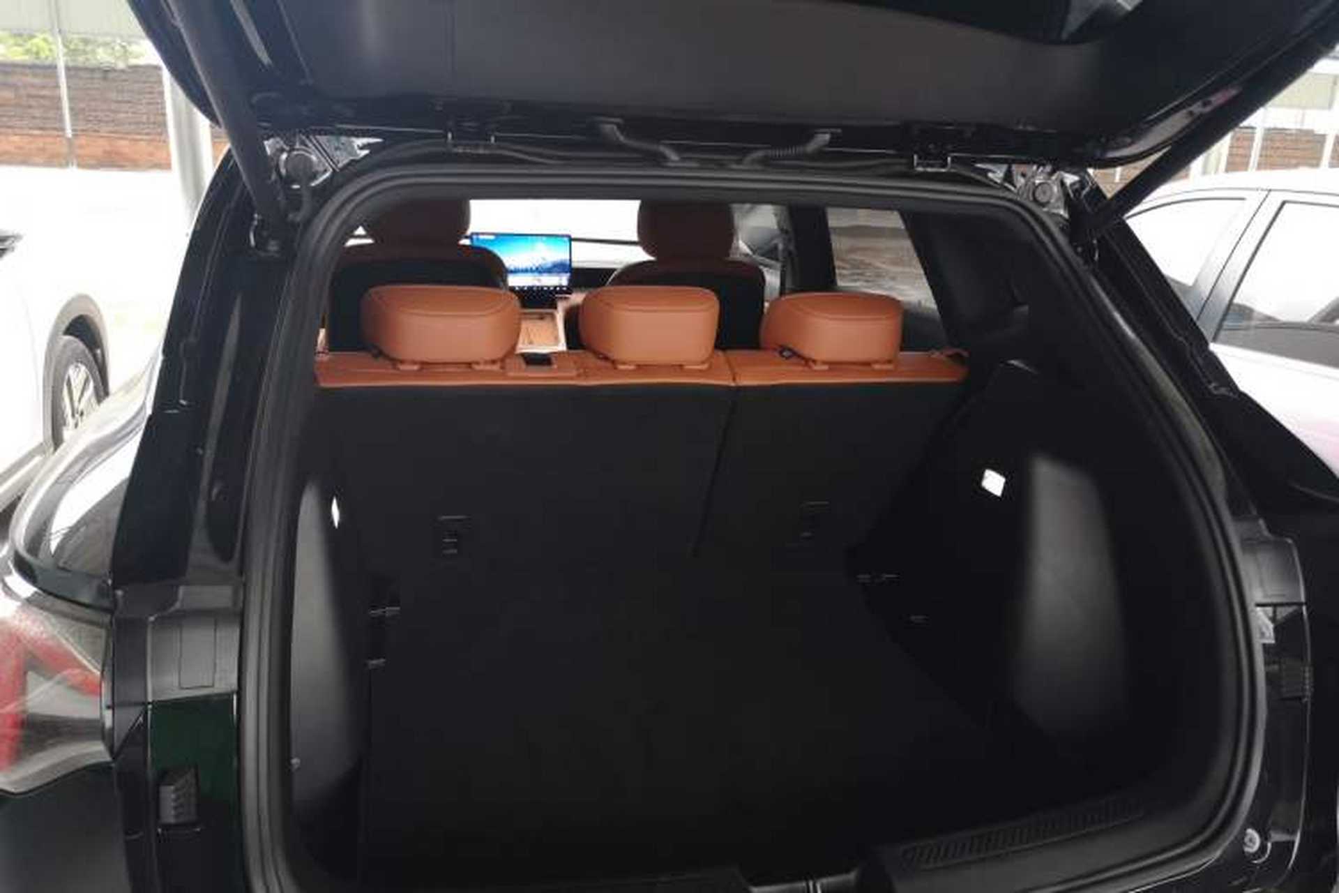 Used Wuling Xingguang S 2025 Model 510 km Flagship Version Trunk
