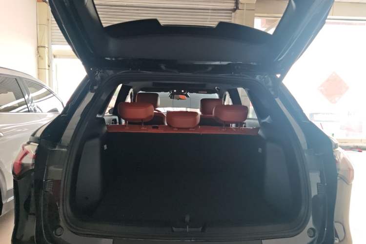 Used Wuling Xingguang S 2025 Model 510 km Flagship Version Trunk