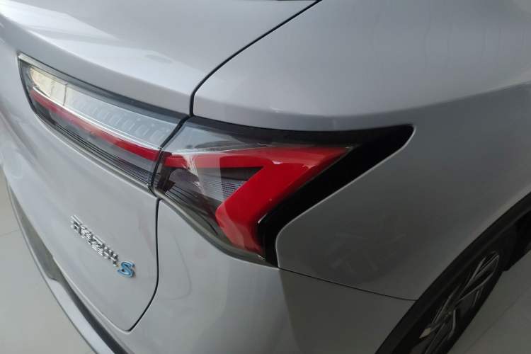Used Wuling Xingguang S 2025 Model 510 km Leading Version Exterior 6