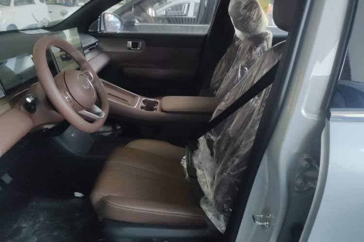Used Wuling Xingguang S 2025 Model 510 km Leading Version Left Front Seat
