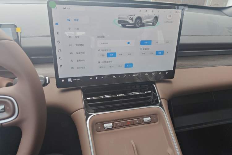 Used Wuling Xingguang S 2025 Model 510 km Flagship Version Audio And AC Panel
