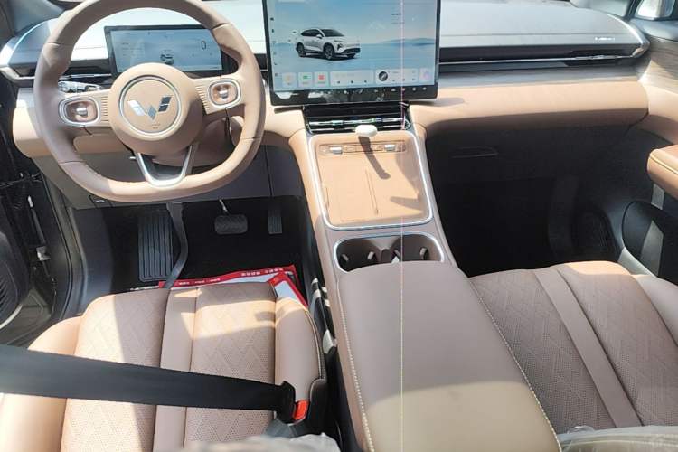 Used Wuling Xingguang S 2025 Model 510 km Flagship Version Center Console