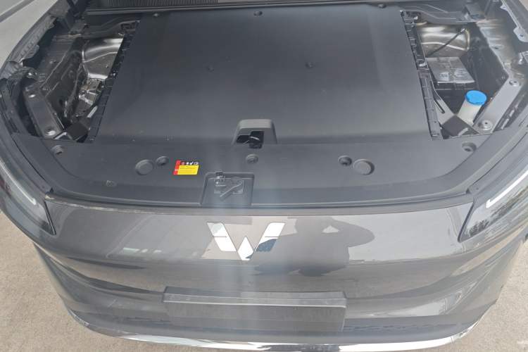 Used Wuling Xingguang S 2025 Model 510 km Flagship Version Engine Bay