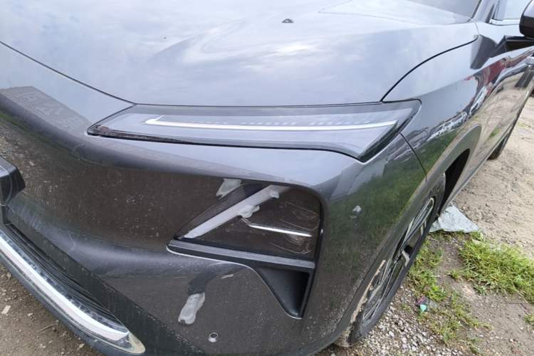 Used Wuling Xingguang S 2025 Model, 130km Flagship Edition Left Front Headlight