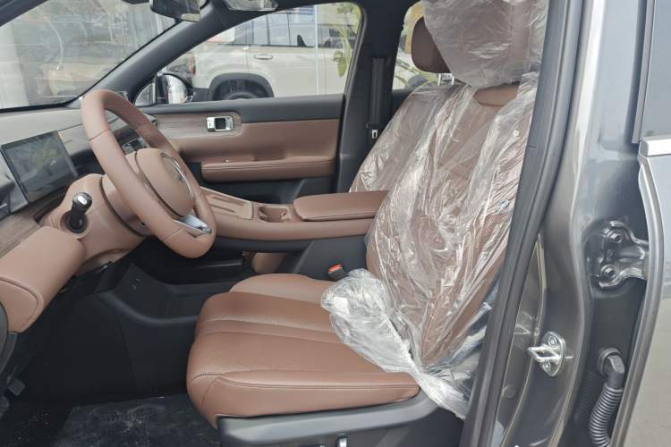 Used Wuling Xingguang S 2025 Model 510 km Flagship Version Left Front Seat
