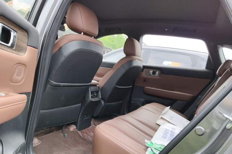 Used Wuling Xingguang S 2025 Model, 130km Flagship Edition Left Rear Seat