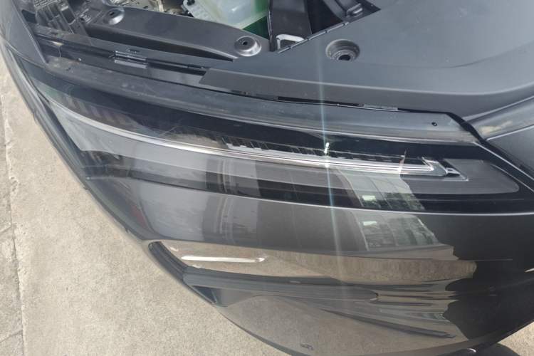 Used Wuling Xingguang S 2025 Model 510 km Flagship Version Right Front Headlight