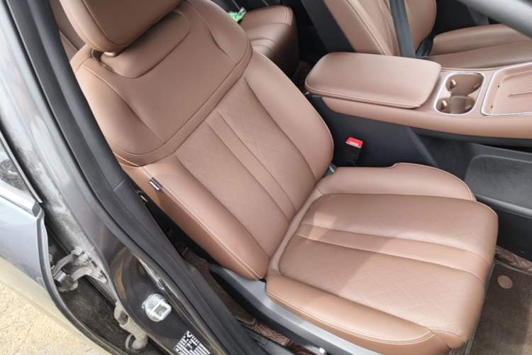 Used Wuling Xingguang S 2025 Model, 130km Flagship Edition Right Front Seat
